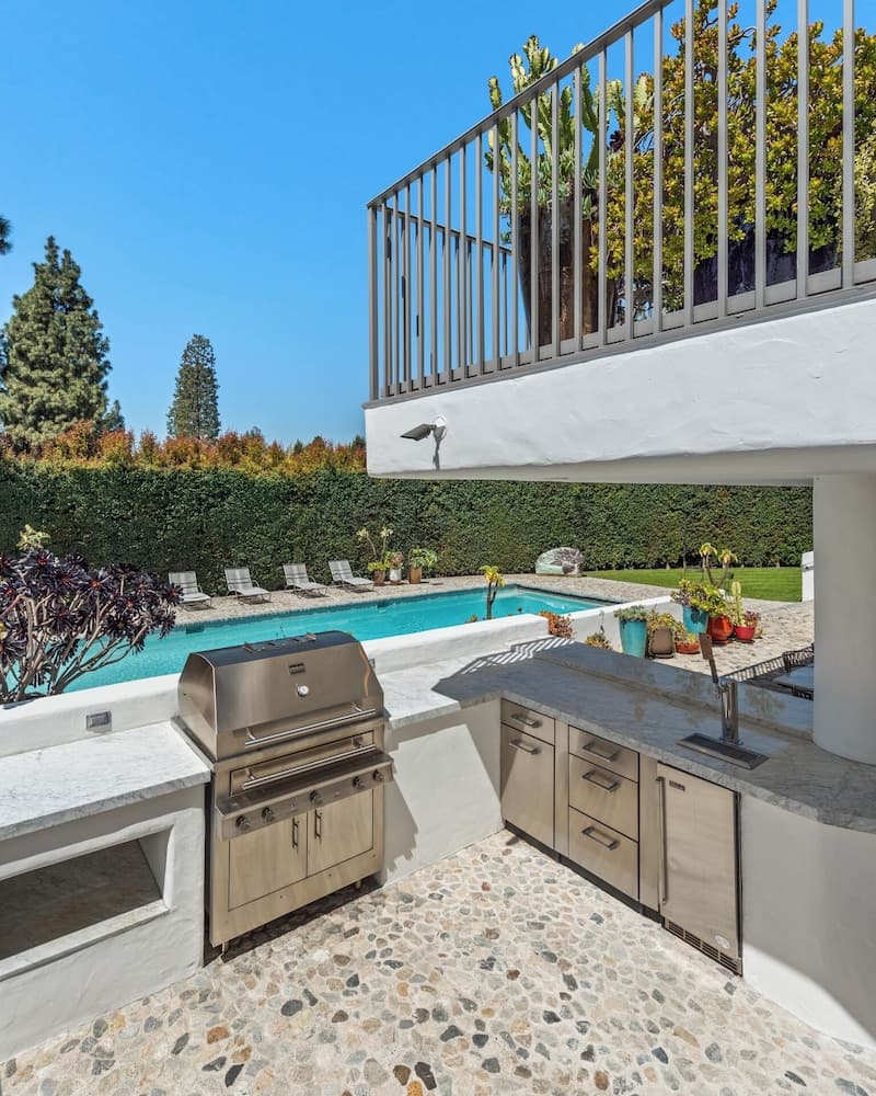 Howard Hughes Estate - Image 75