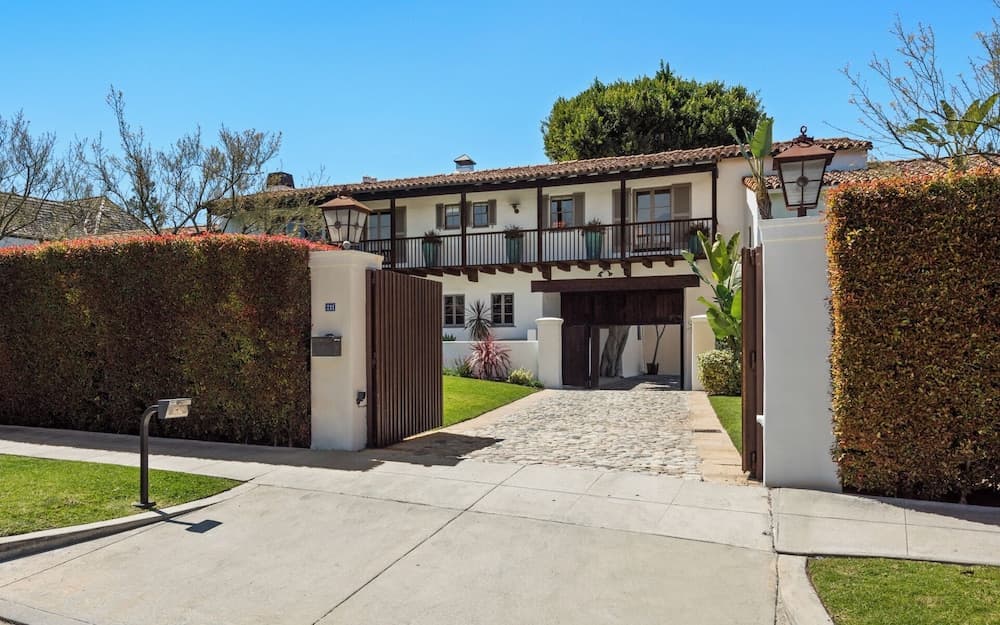 Howard Hughes Estate - Image 77