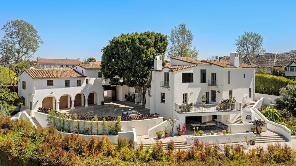 Howard Hughes Estate - Image 83