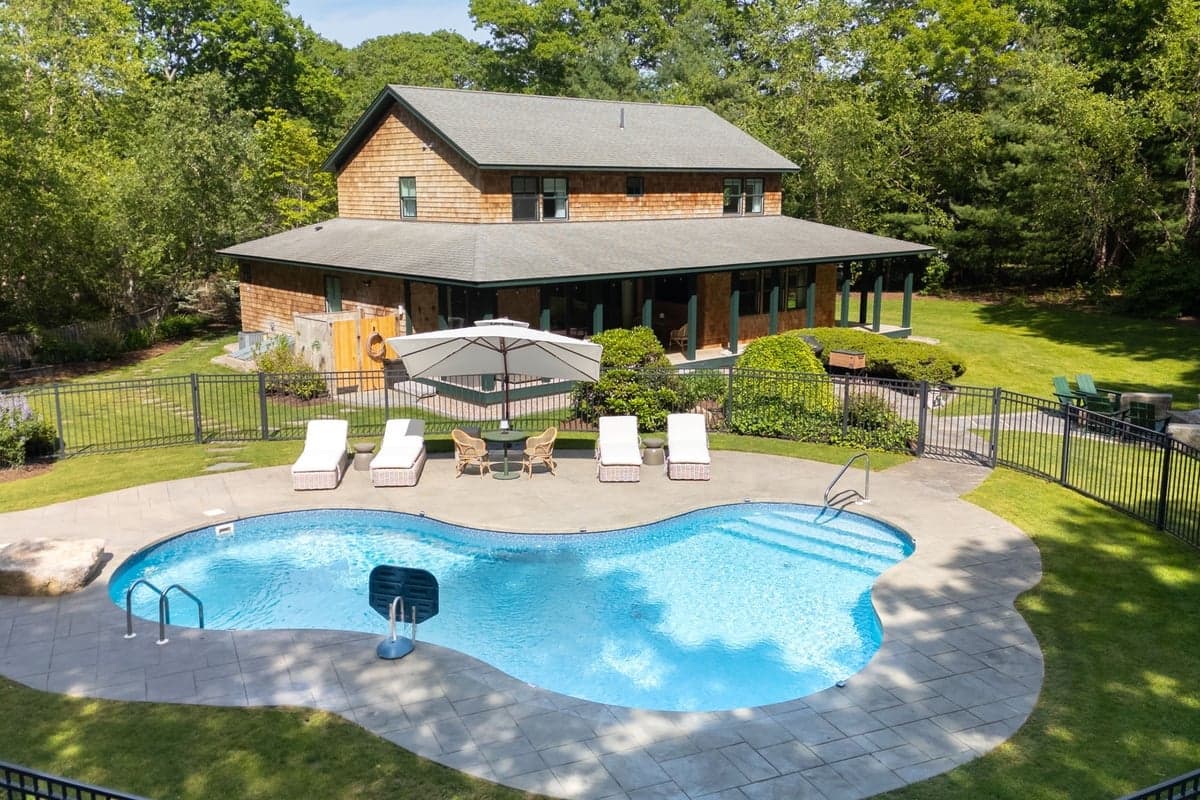 Saltmere House - Image 1