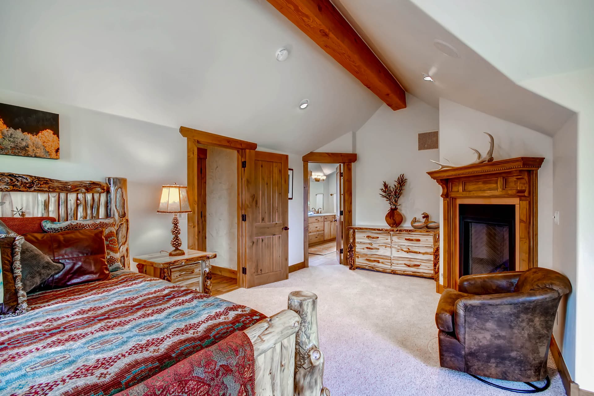 Hatari Lodge - Image 20