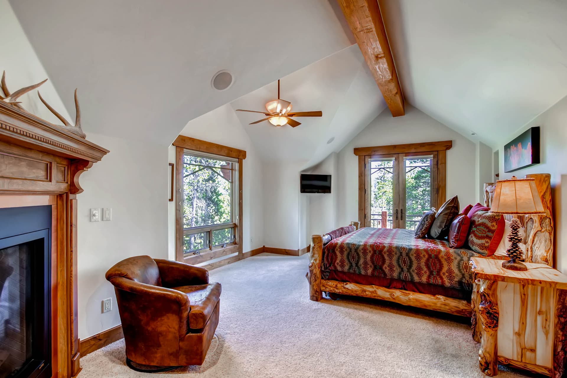 Hatari Lodge - Image 21