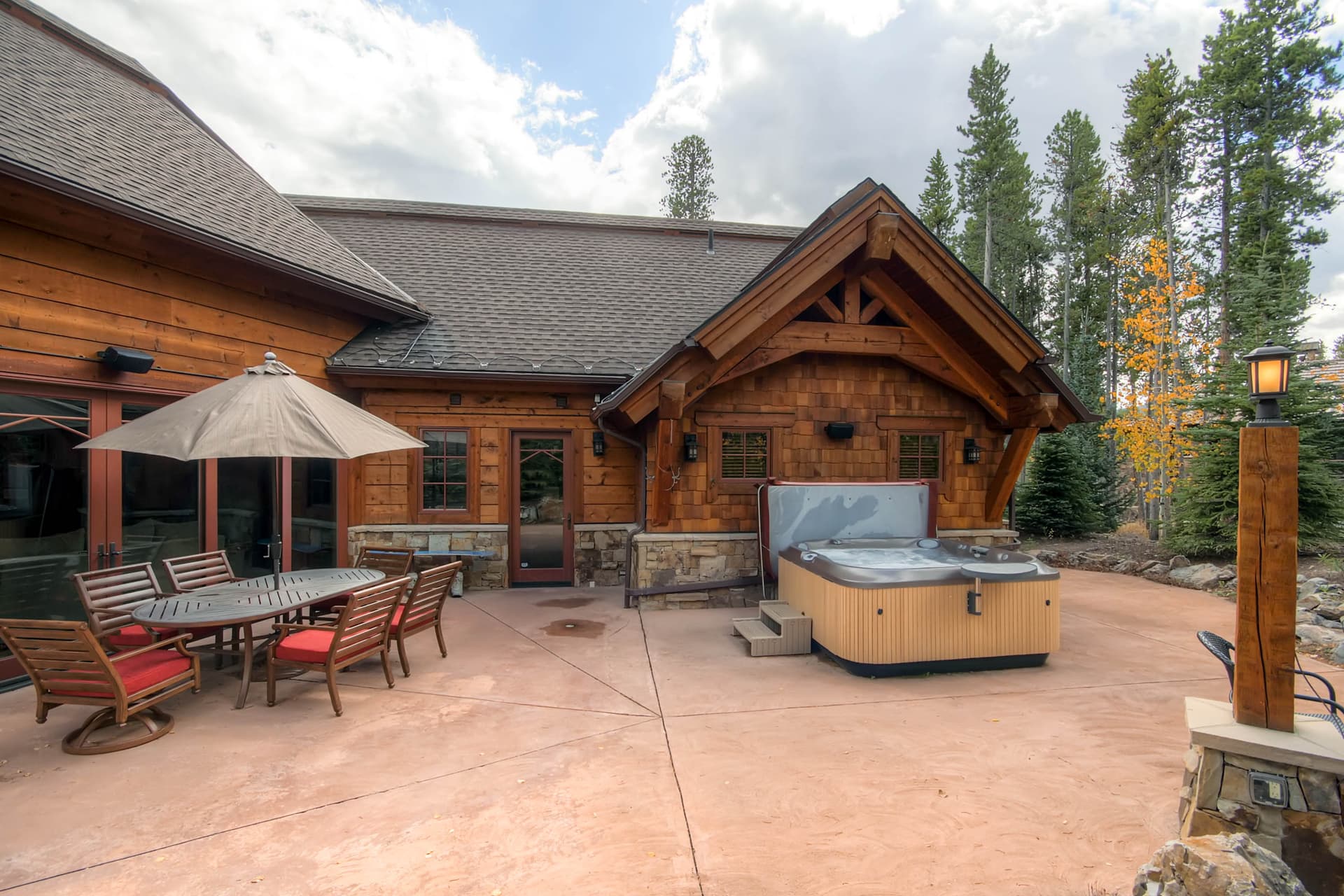 Hatari Lodge - Image 43