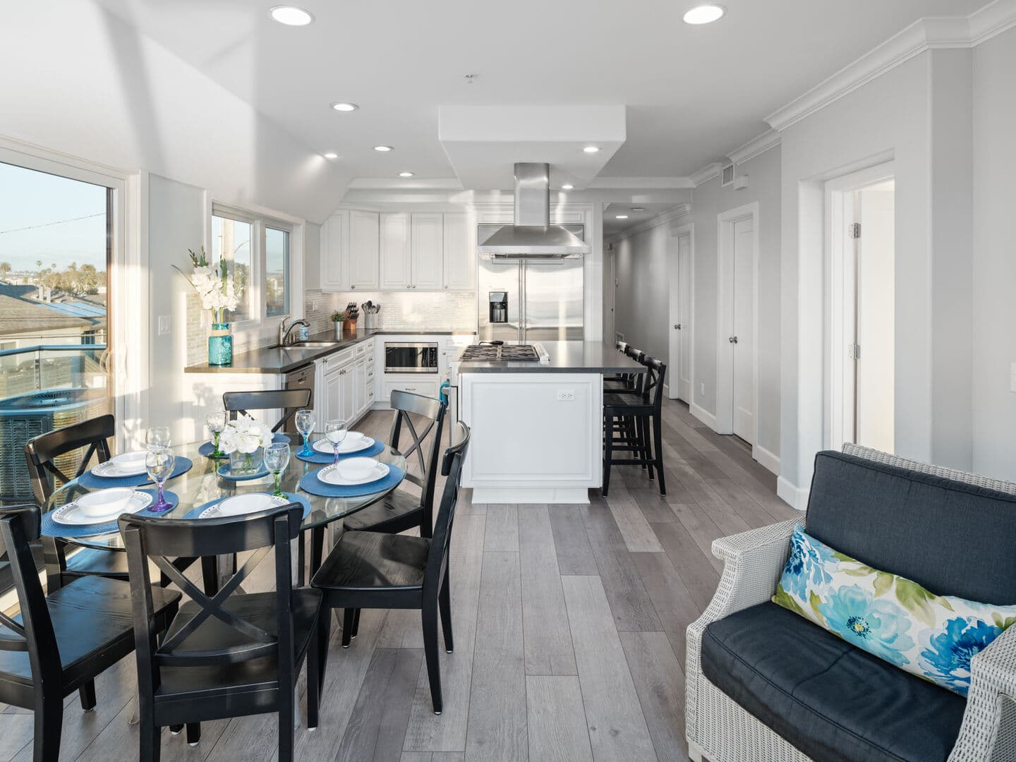 Oceanfront San Juan Penthouse - Image 4