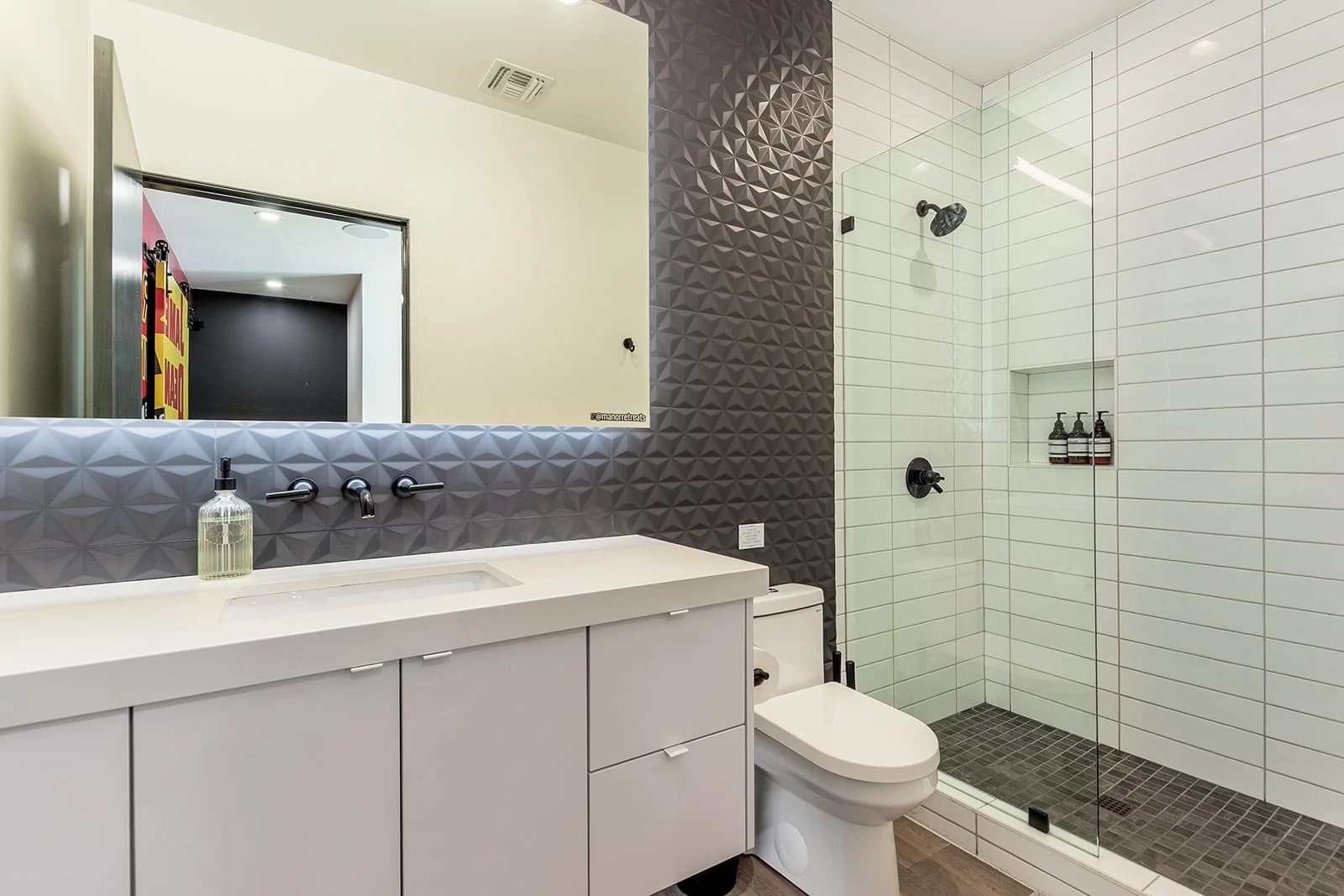 Camelback Manor - Image 91