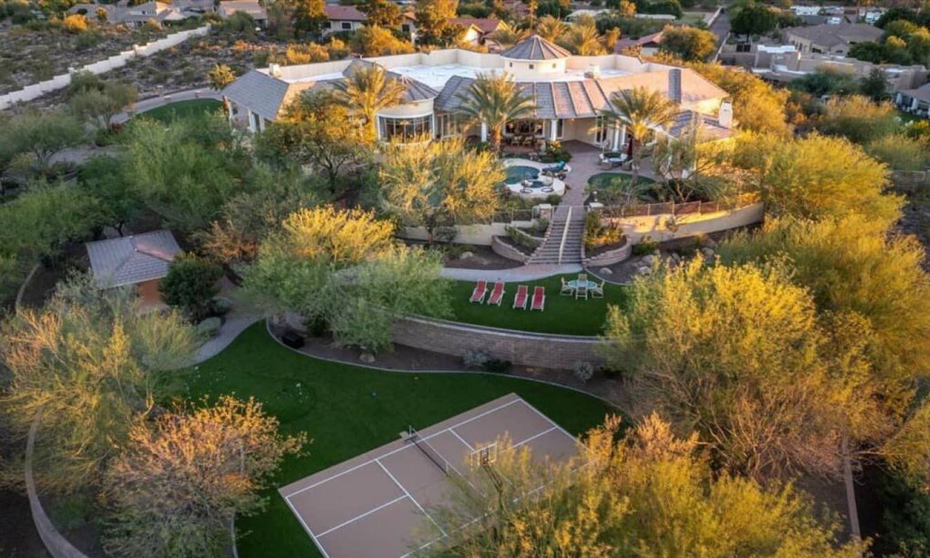 Saddlehorn - Image 1