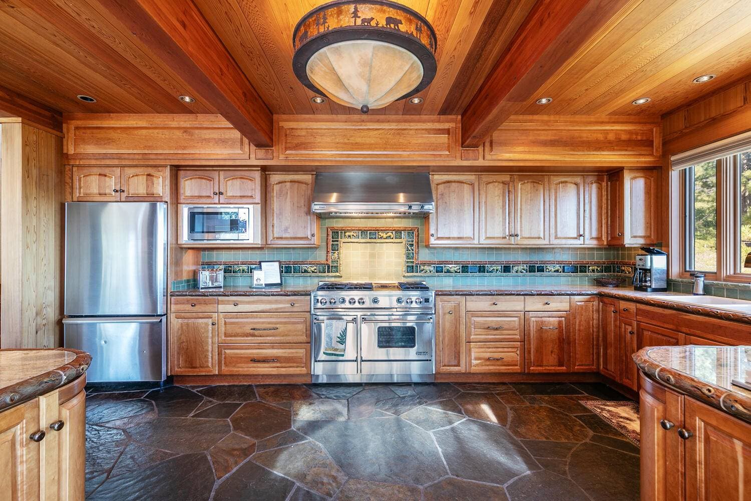 Clouds Rest Lodge - Image 4