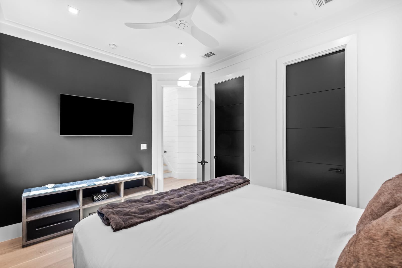 Endless Views - Image 27