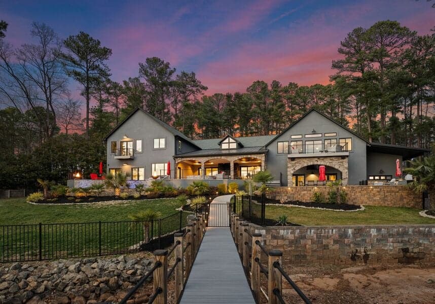 Lucent Sunset Retreat - Image 86