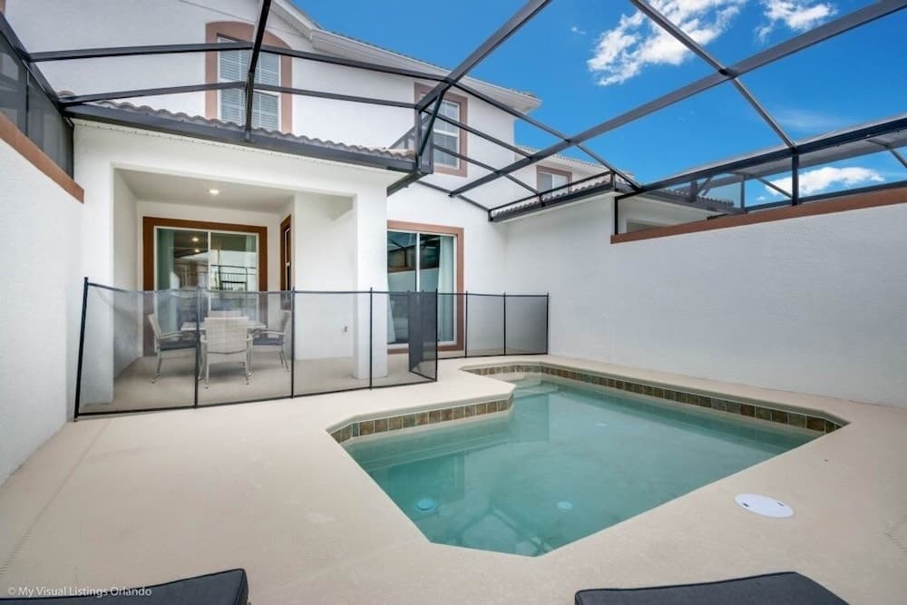 Champion Spark - Image 1