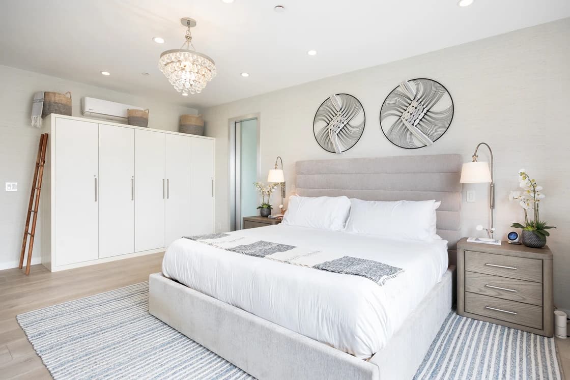 Moonlight Modern - Image 20