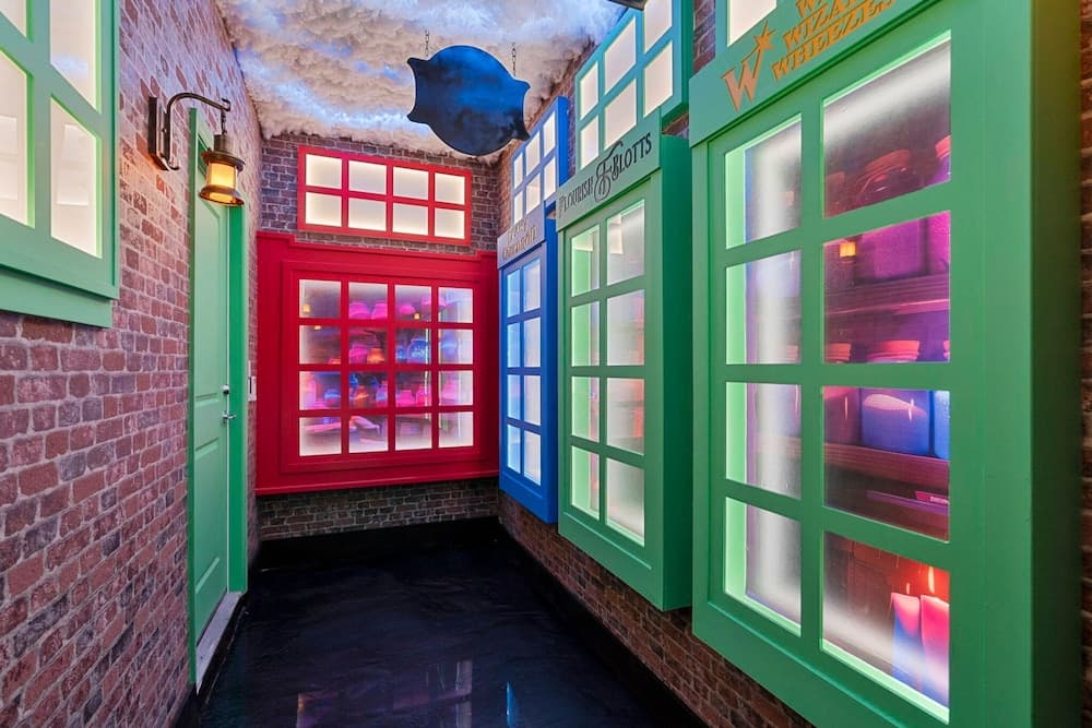 Windsor Grand Escape - Image 31