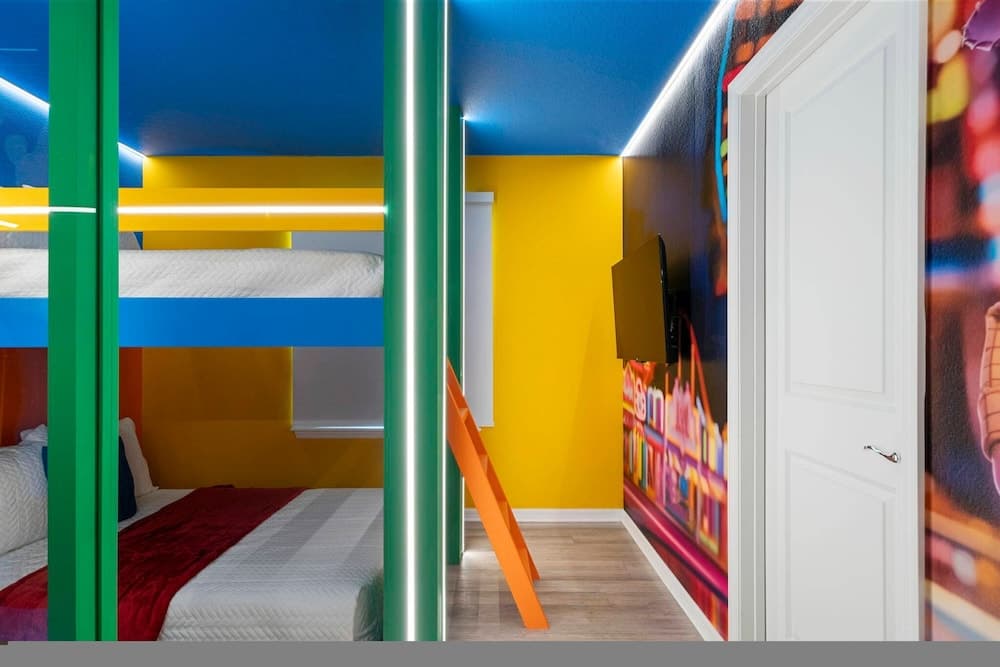 Windsor Grand Escape - Image 41