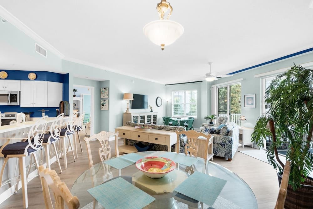 Fun in the Sun - Image 5