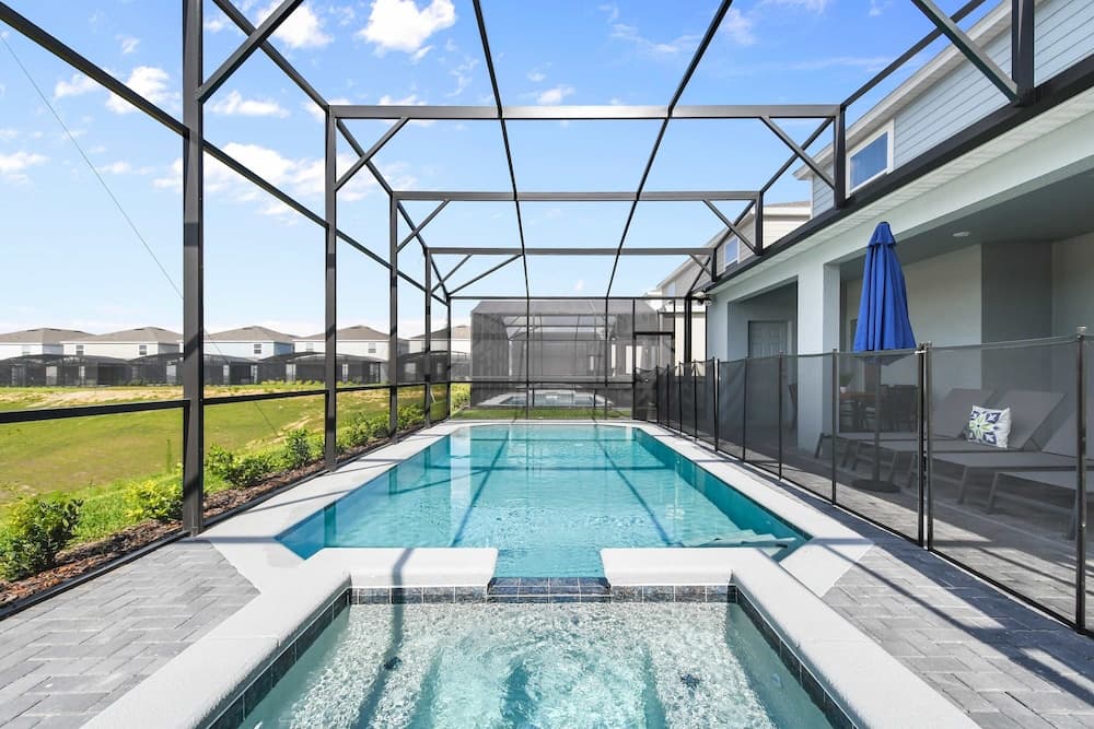 Iron Man Villa #3020 - Image 2