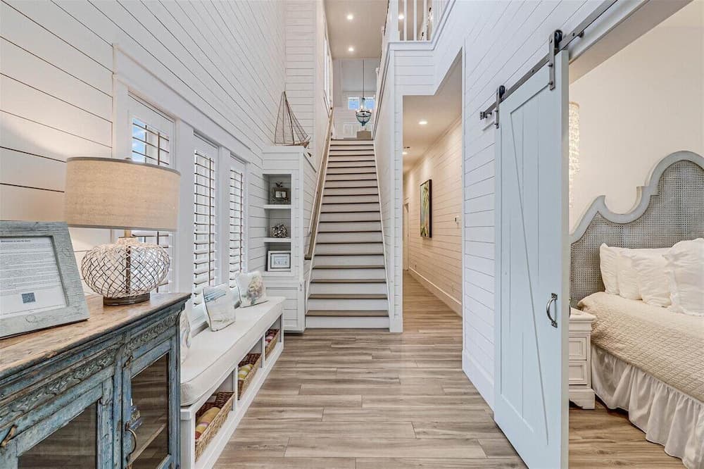 Isle Be Back #238 - Image 14