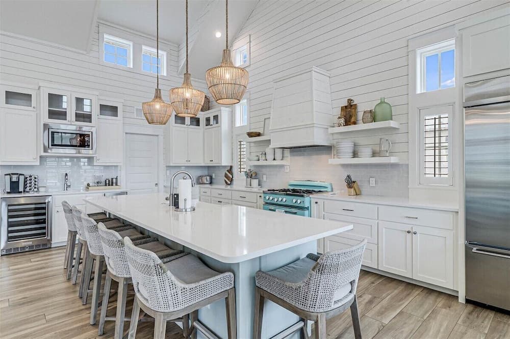 Isle Be Back #238 - Image 5