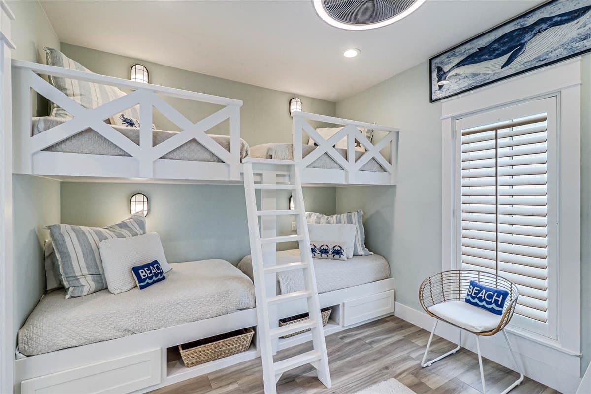 Isle Be Back - Image 22