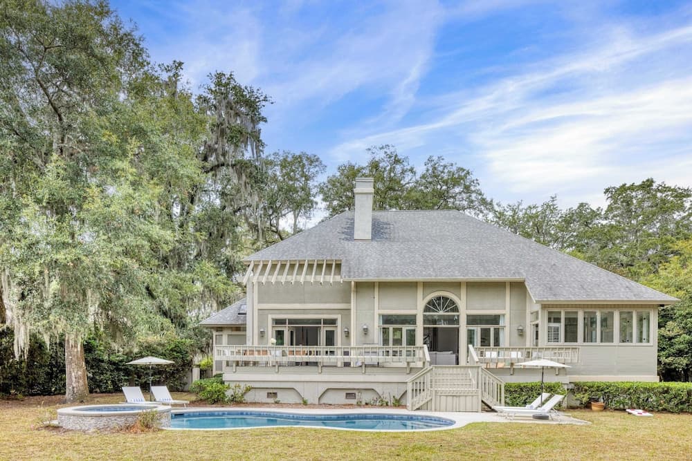 Hilton Ivory - Image 40