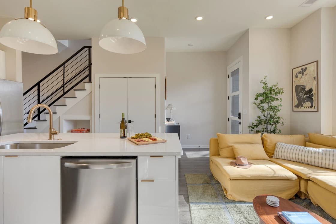 98 Degrees - Image 8