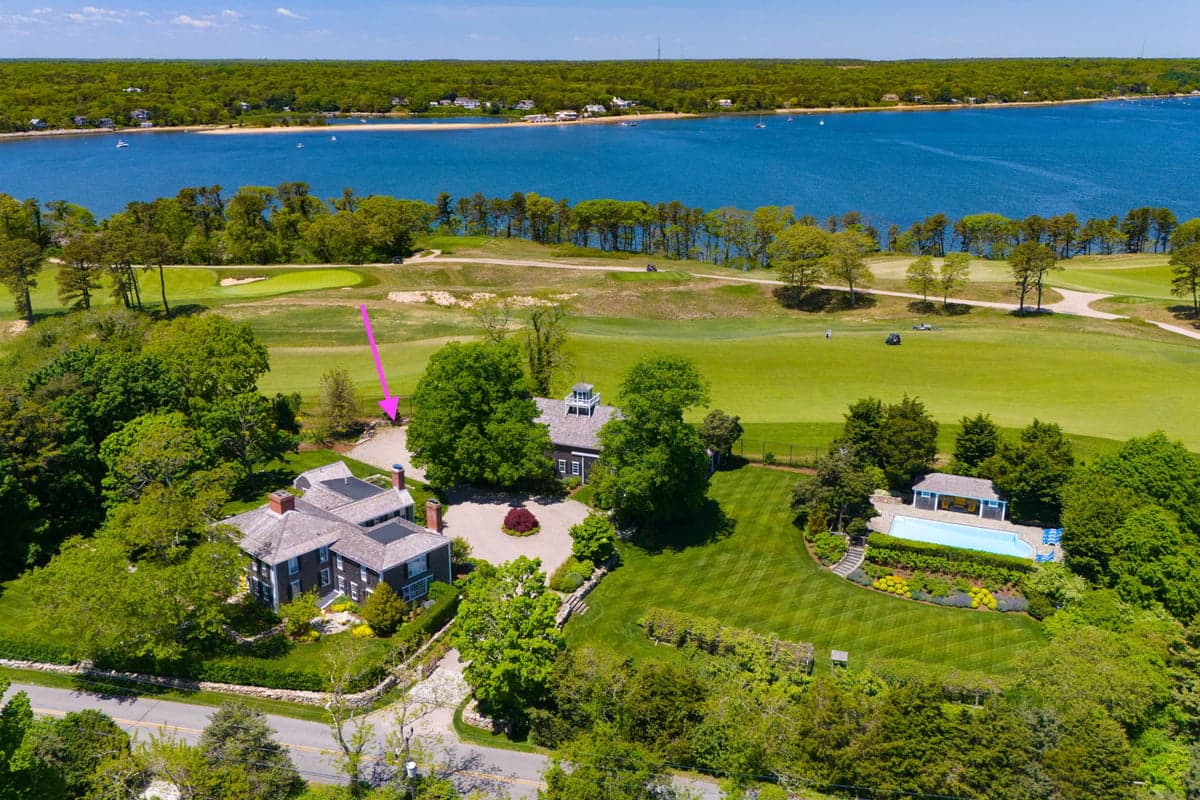 Port Manor - Image 1