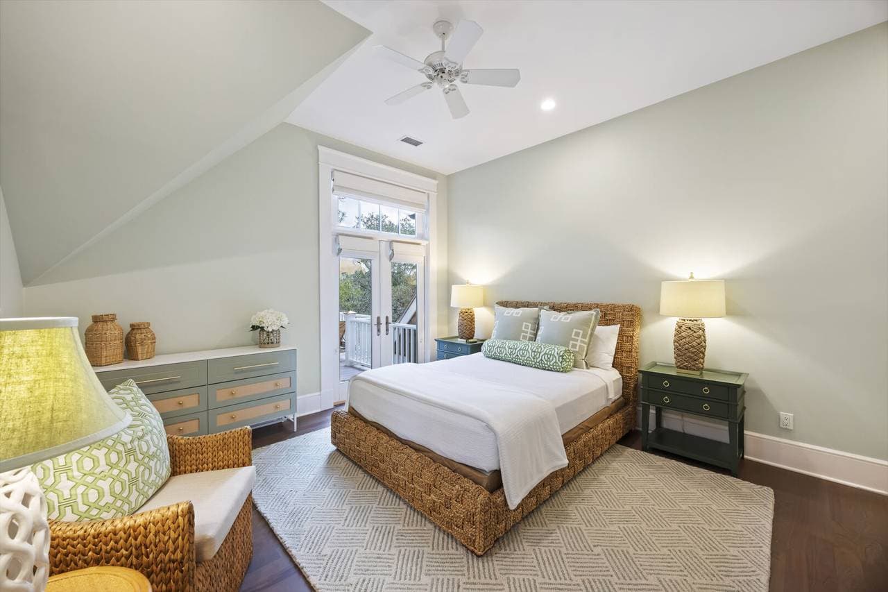 Blue Heron Pond - Image 32