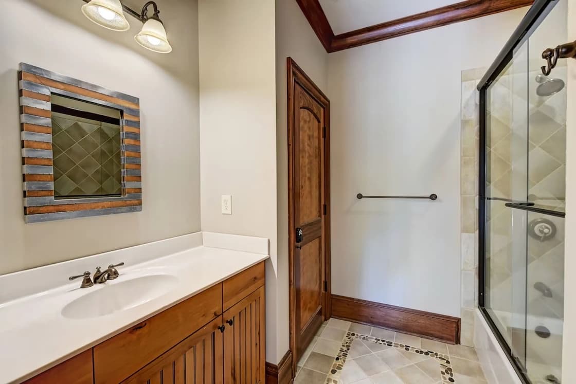 Sunset Shores Grand House - Image 30