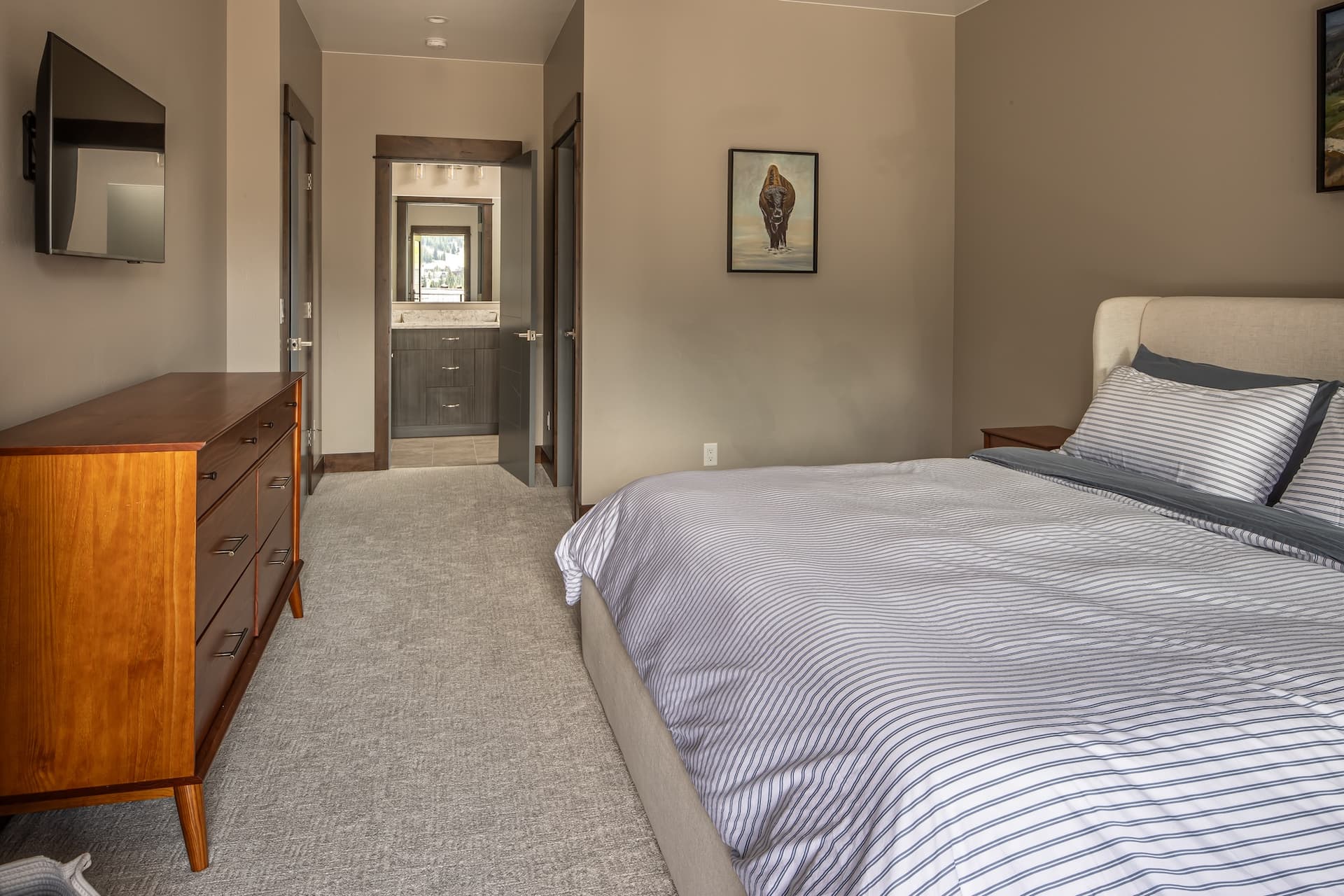 Alpenglow Condo #26D - Image 17