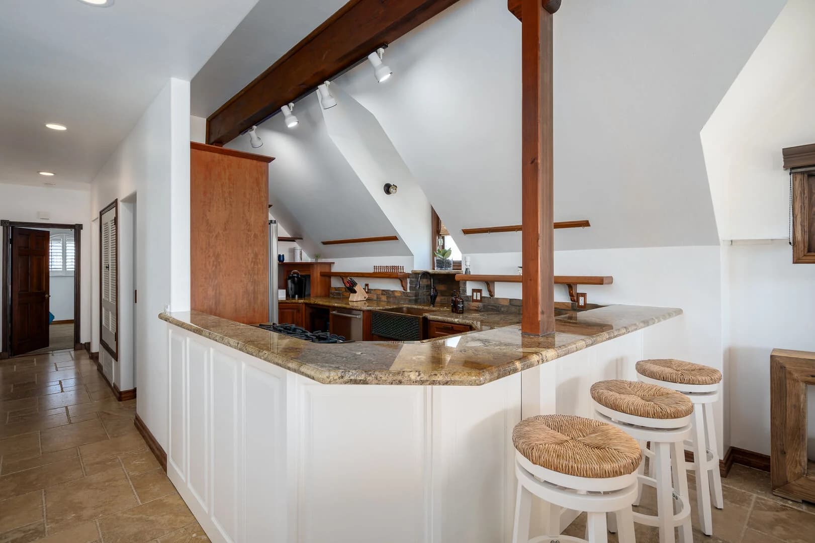 Seaside Serenity Haven - Image 11