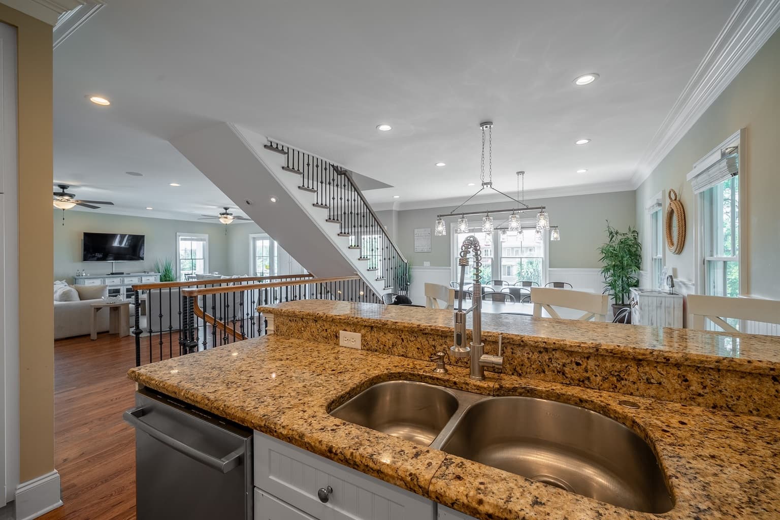 Beach Retreat - Image 9