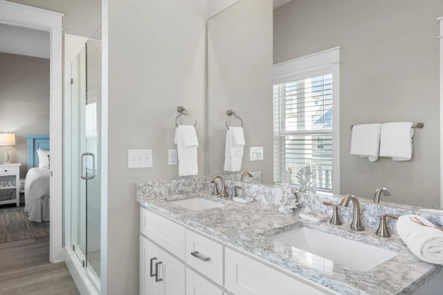 White Sands - Image 16