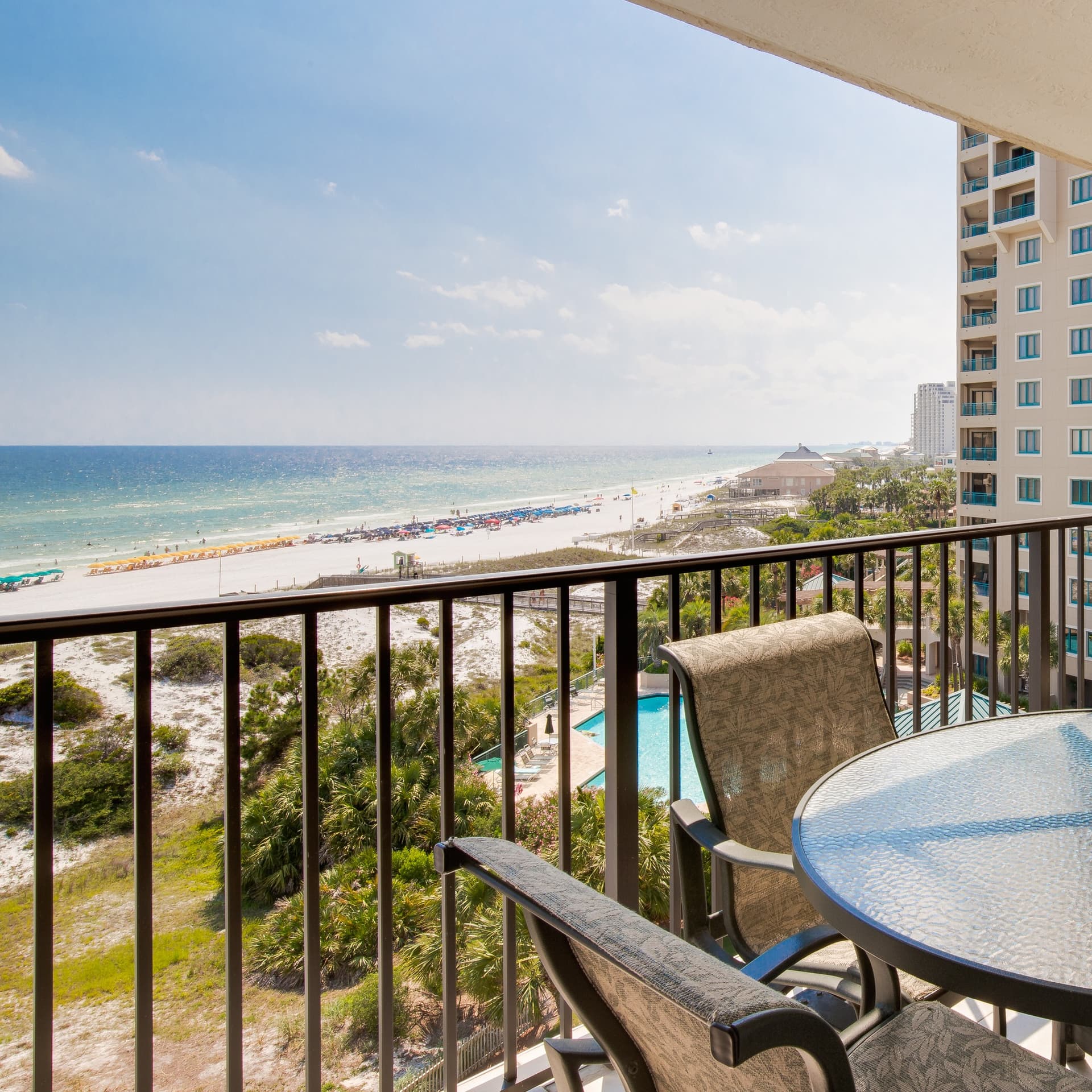 Modern Beach Residence - Image 1