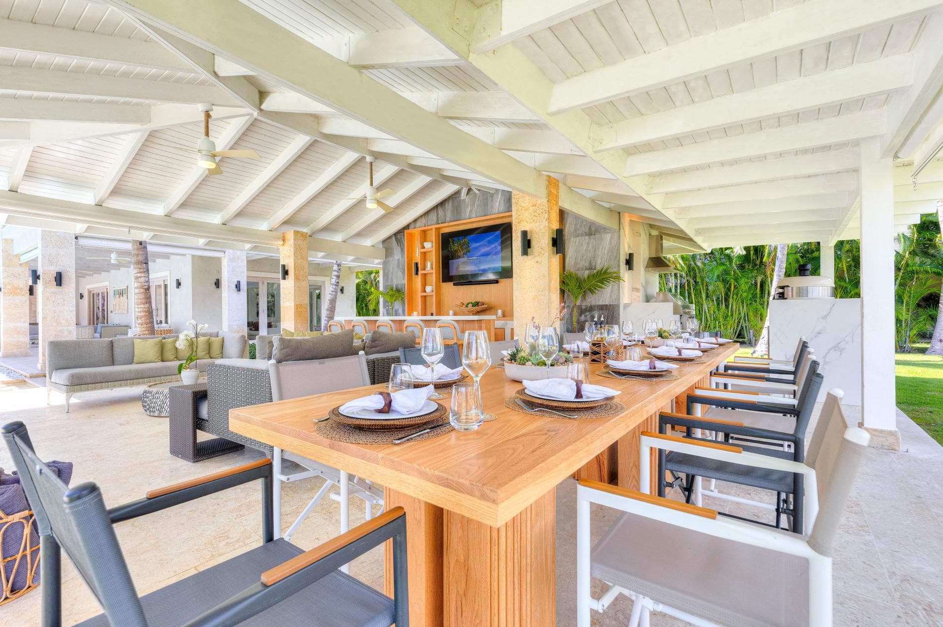 Royale Estate - Image 36