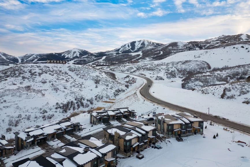 Ski La Vie - Image 47