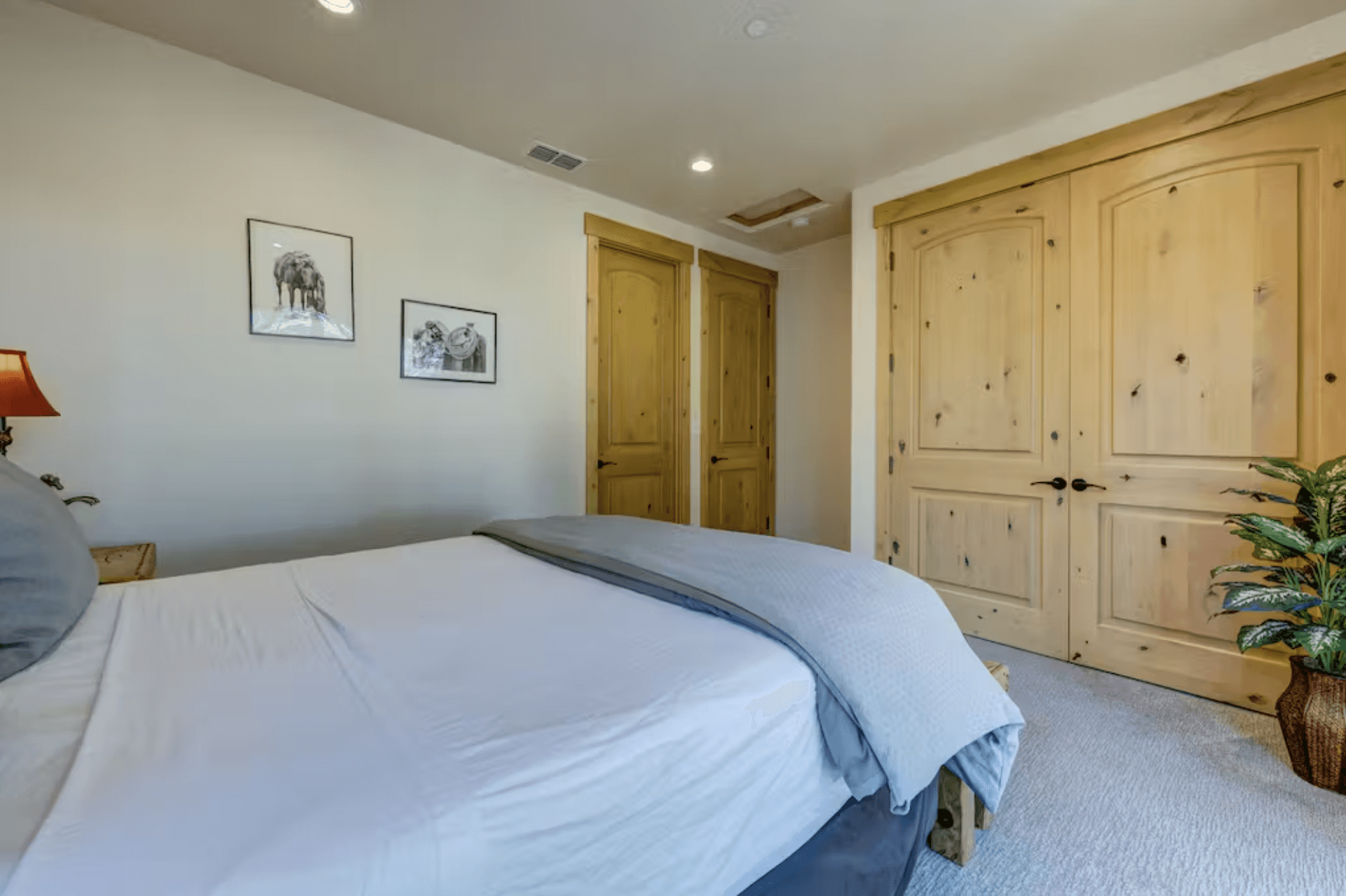 Sierra Vista House - Image 25