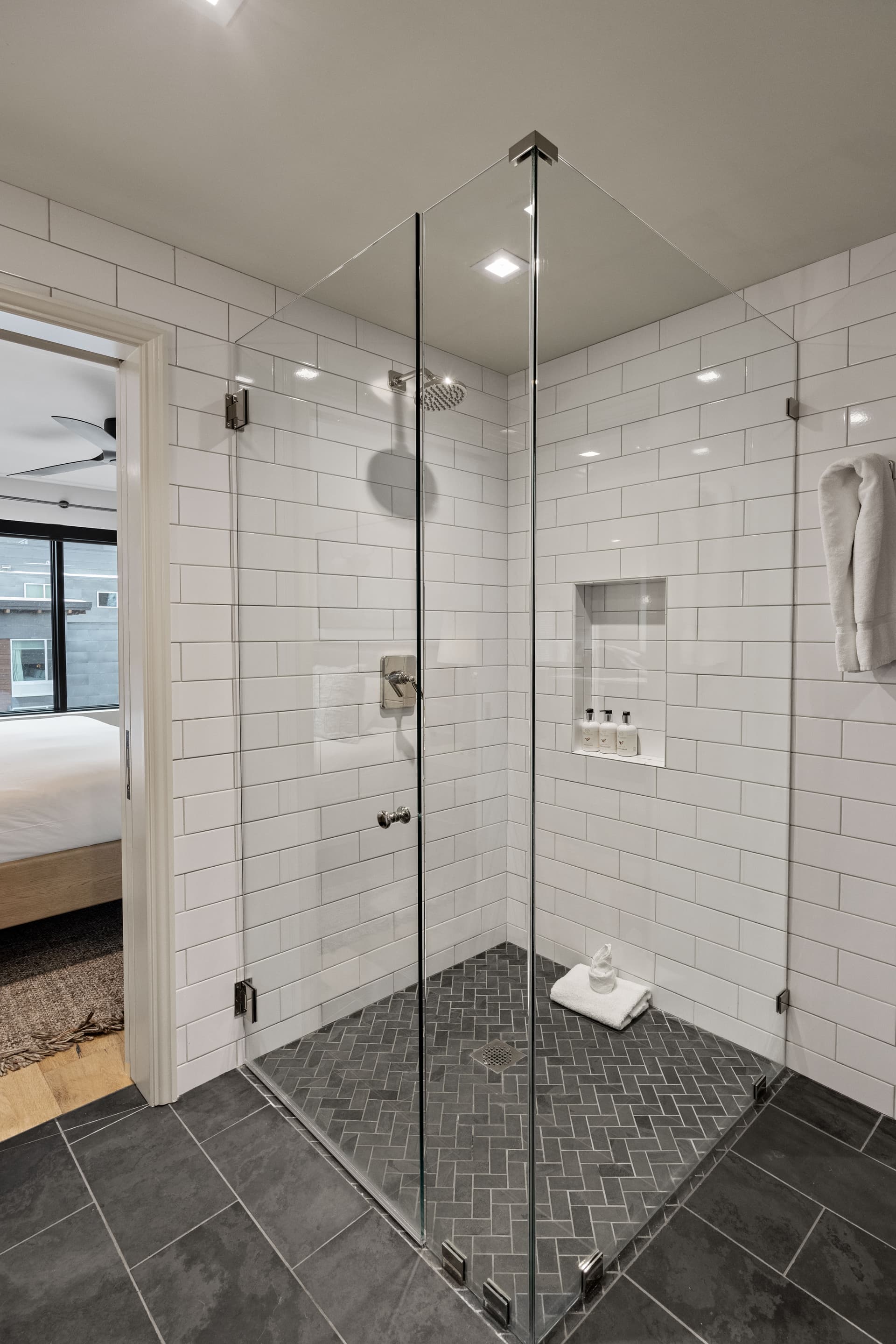 Arts District West #301 - Image 23