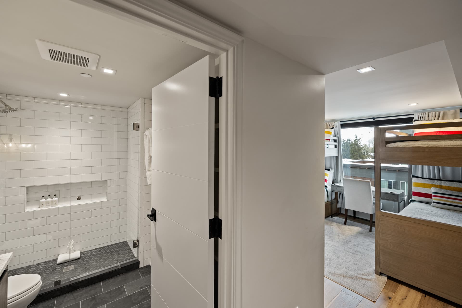 Arts District West #301 - Image 31