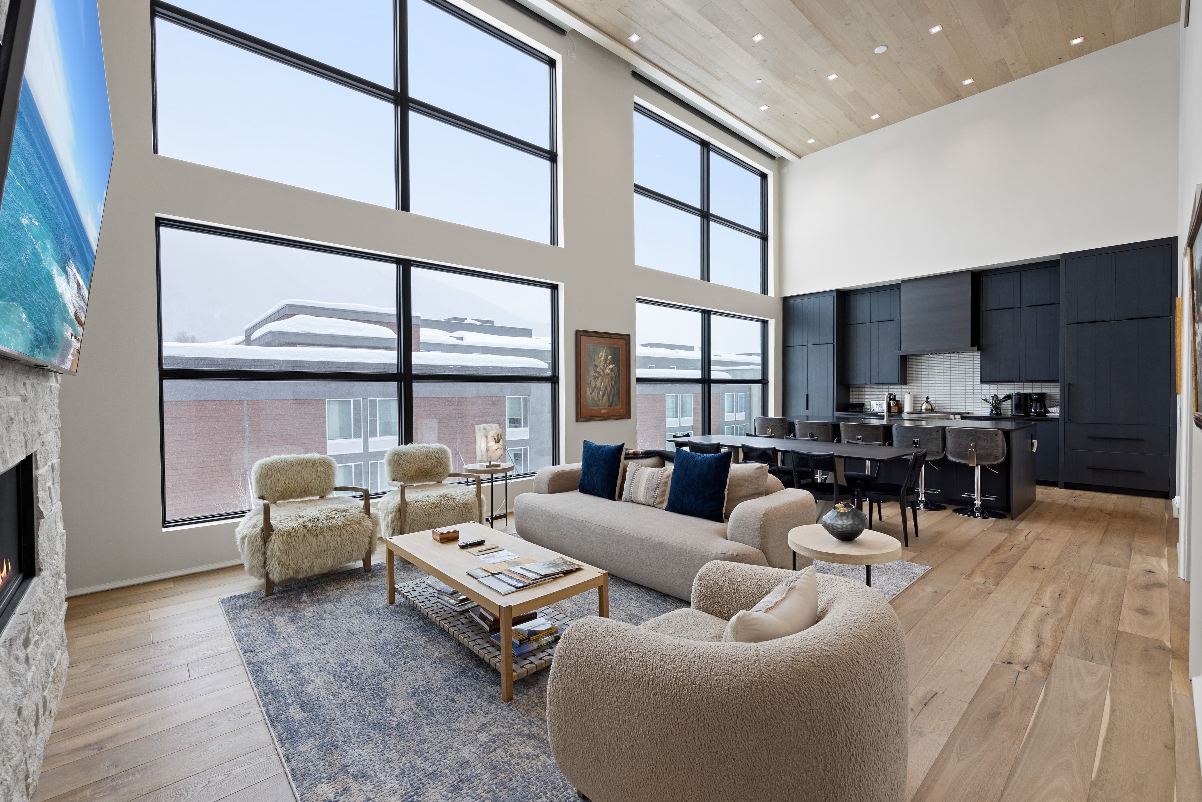 Arts District West #302