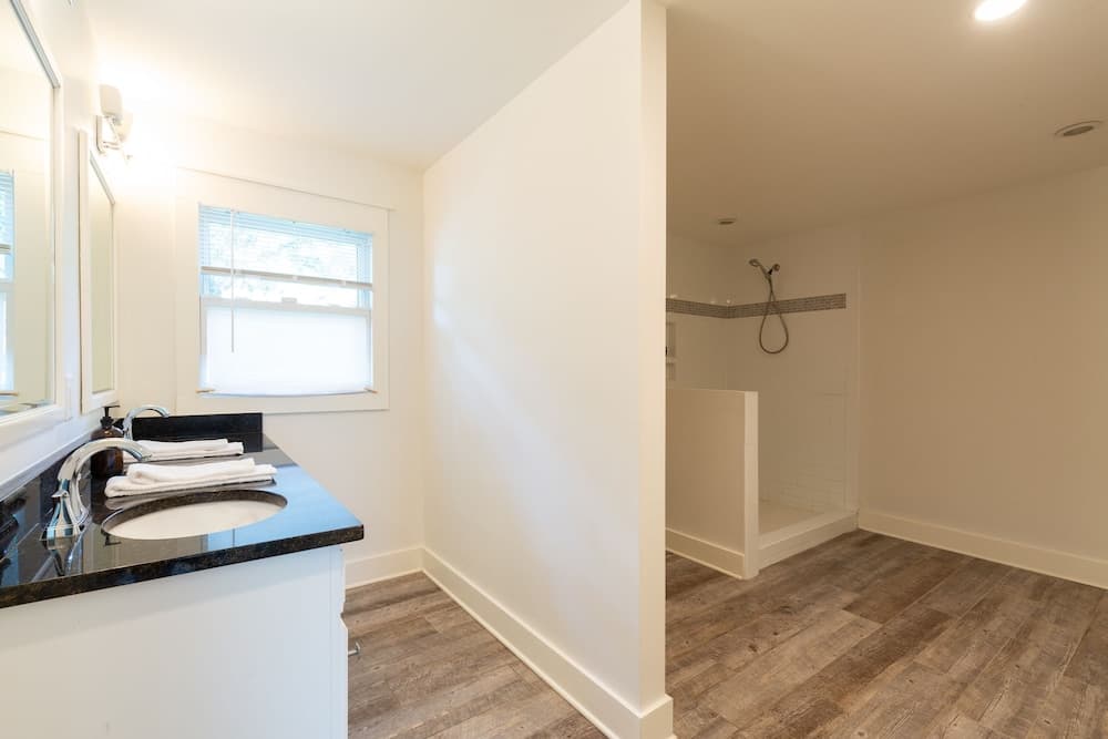 Jessamine - Image 33