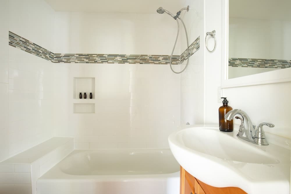 Jessamine - Image 35