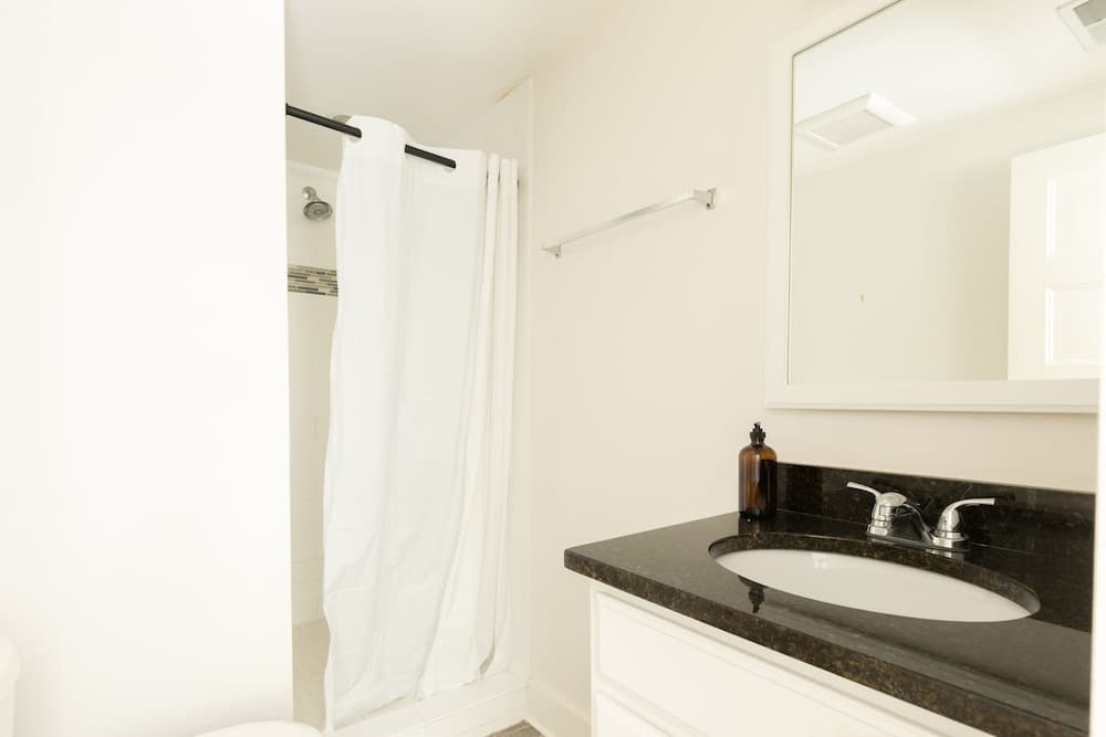 Jessamine - Image 36