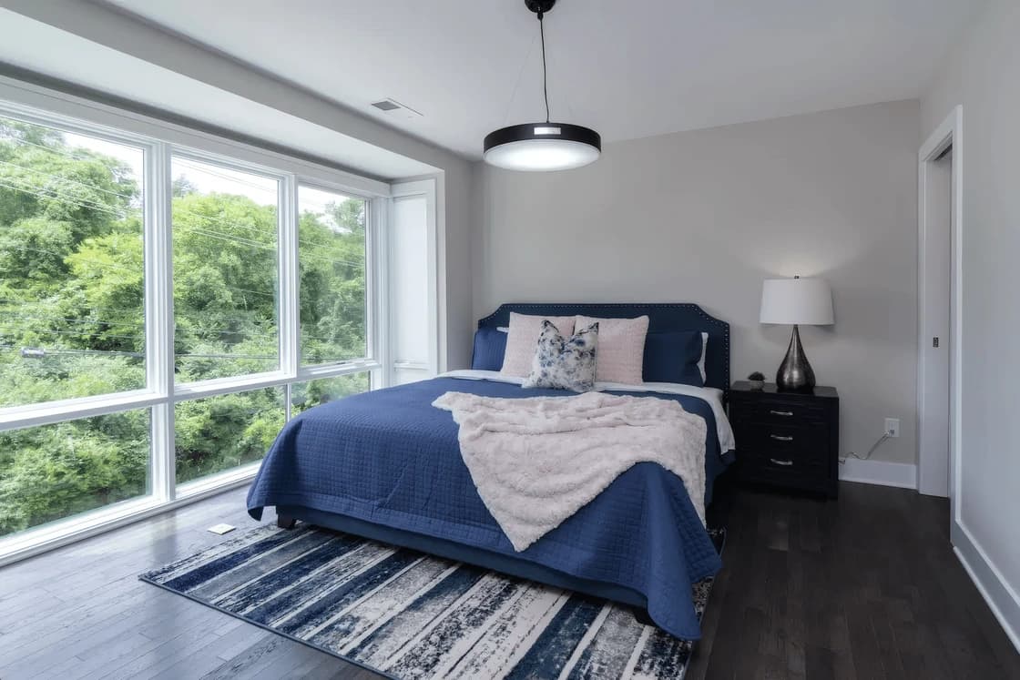 9th Avenue - Image 10