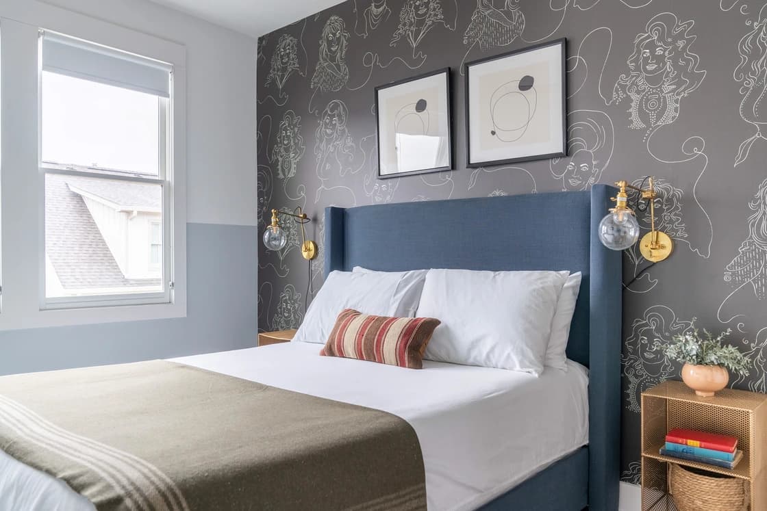 Dottie, Loretta & Lambert - Image 4