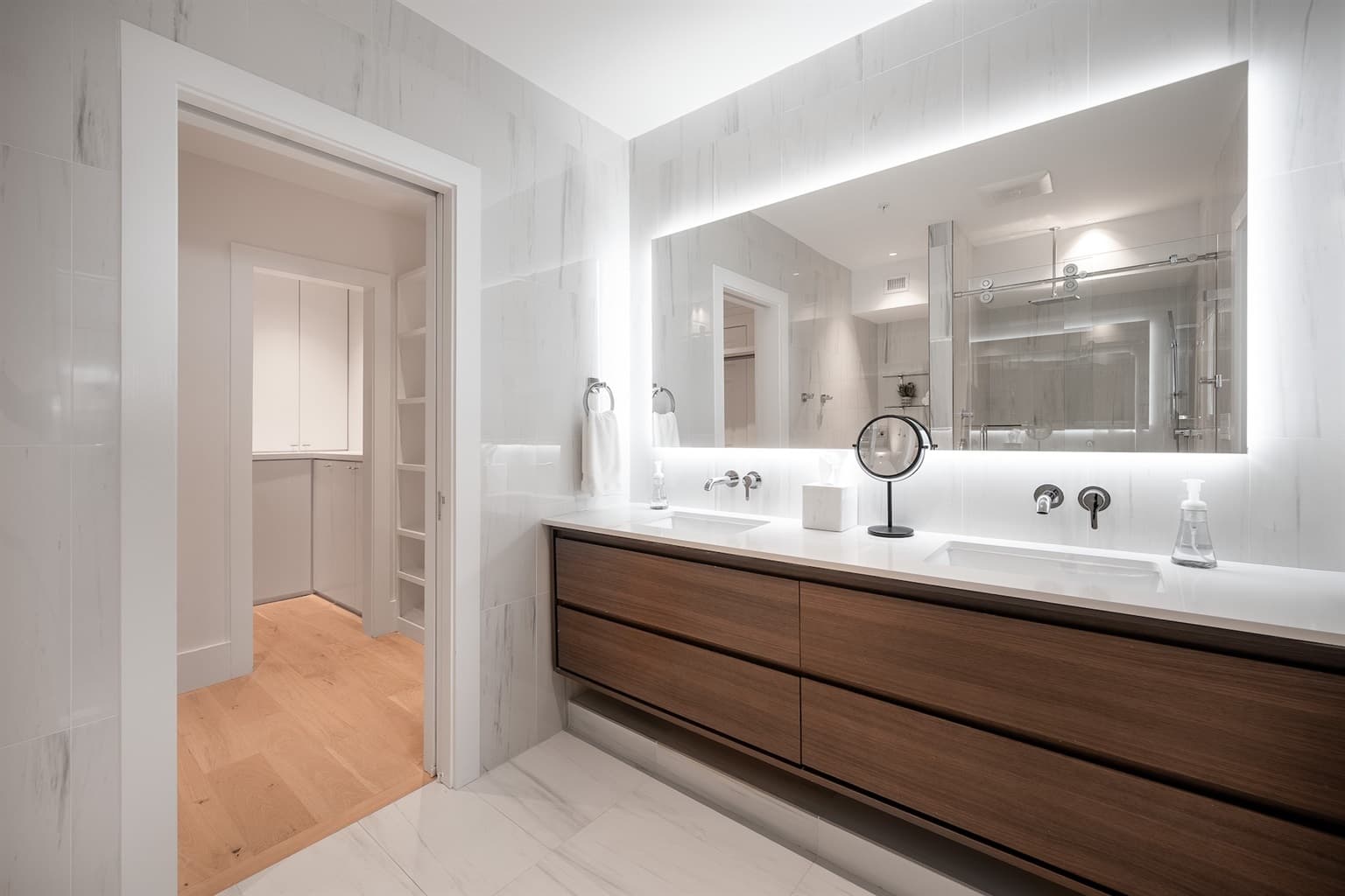 Palms Postcard - Image 21