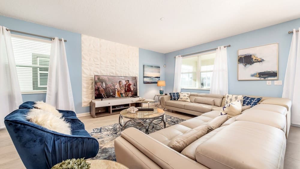 Sunny Greenview - Image 1