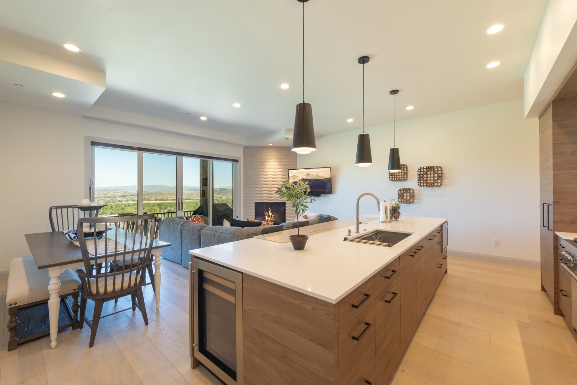 Juniper Residences #801 - Image 10