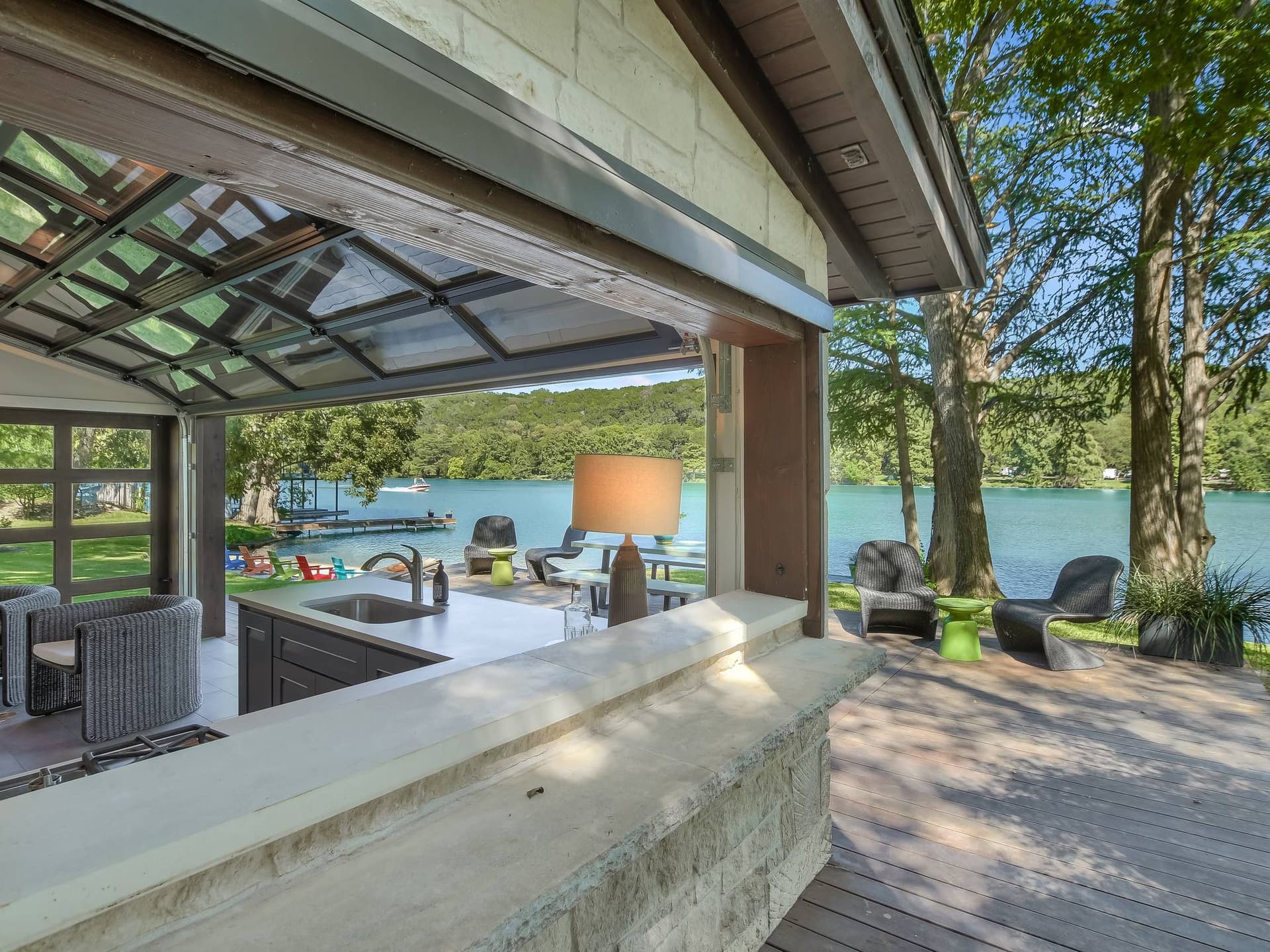 Sapphire on Lake Austin - Image 18