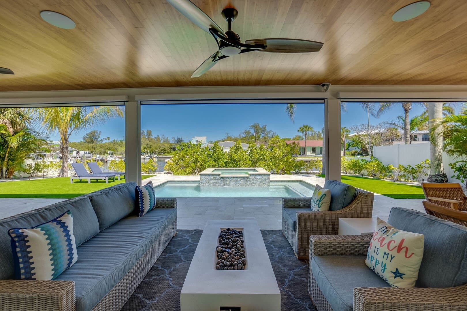 Come Sail A Bay - Image 21