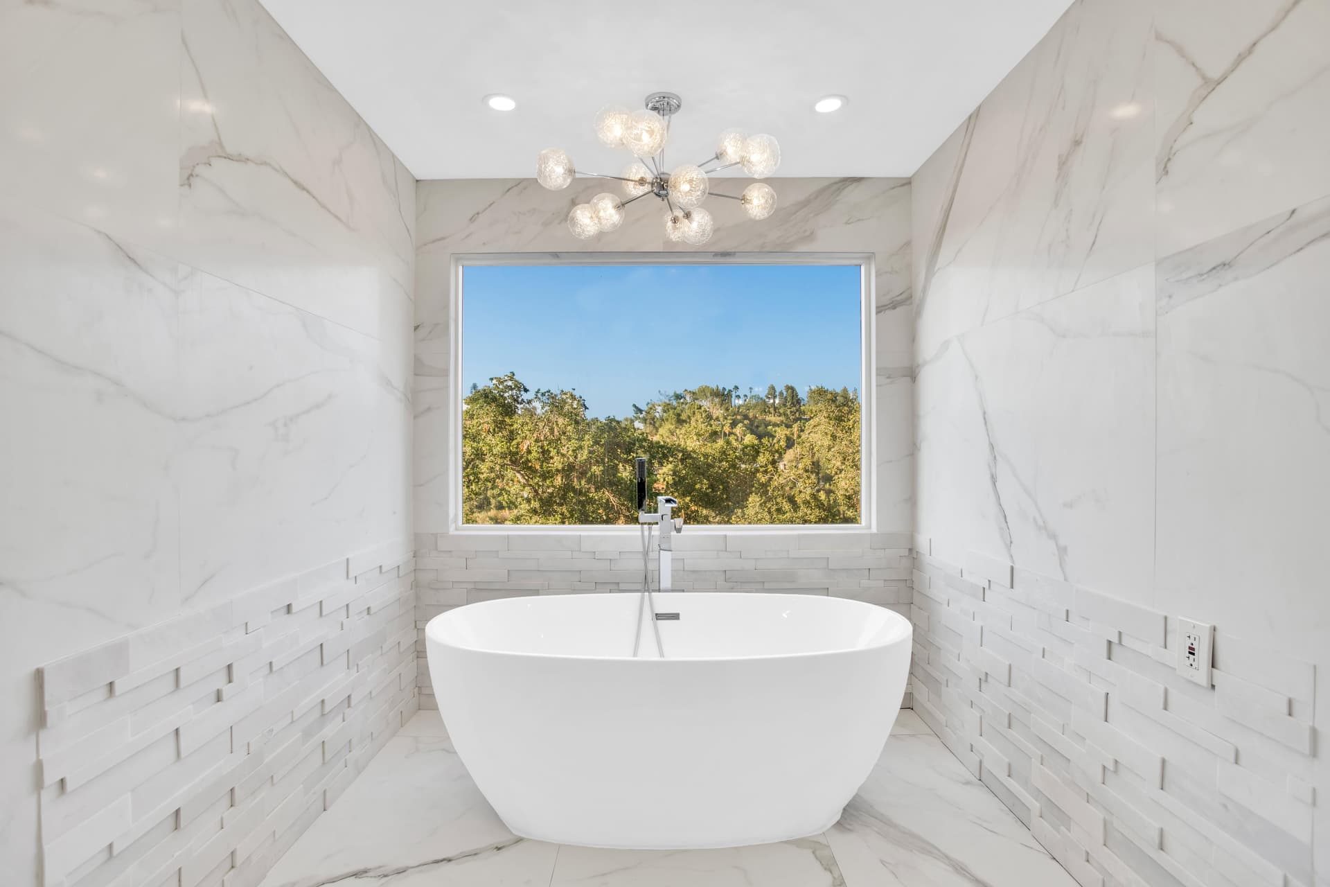 Dona Teresa - Image 29