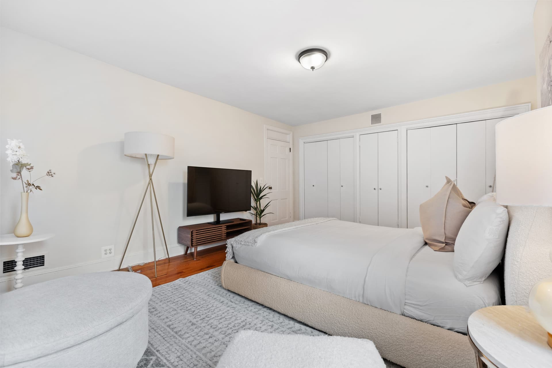 Garden Place - Image 47